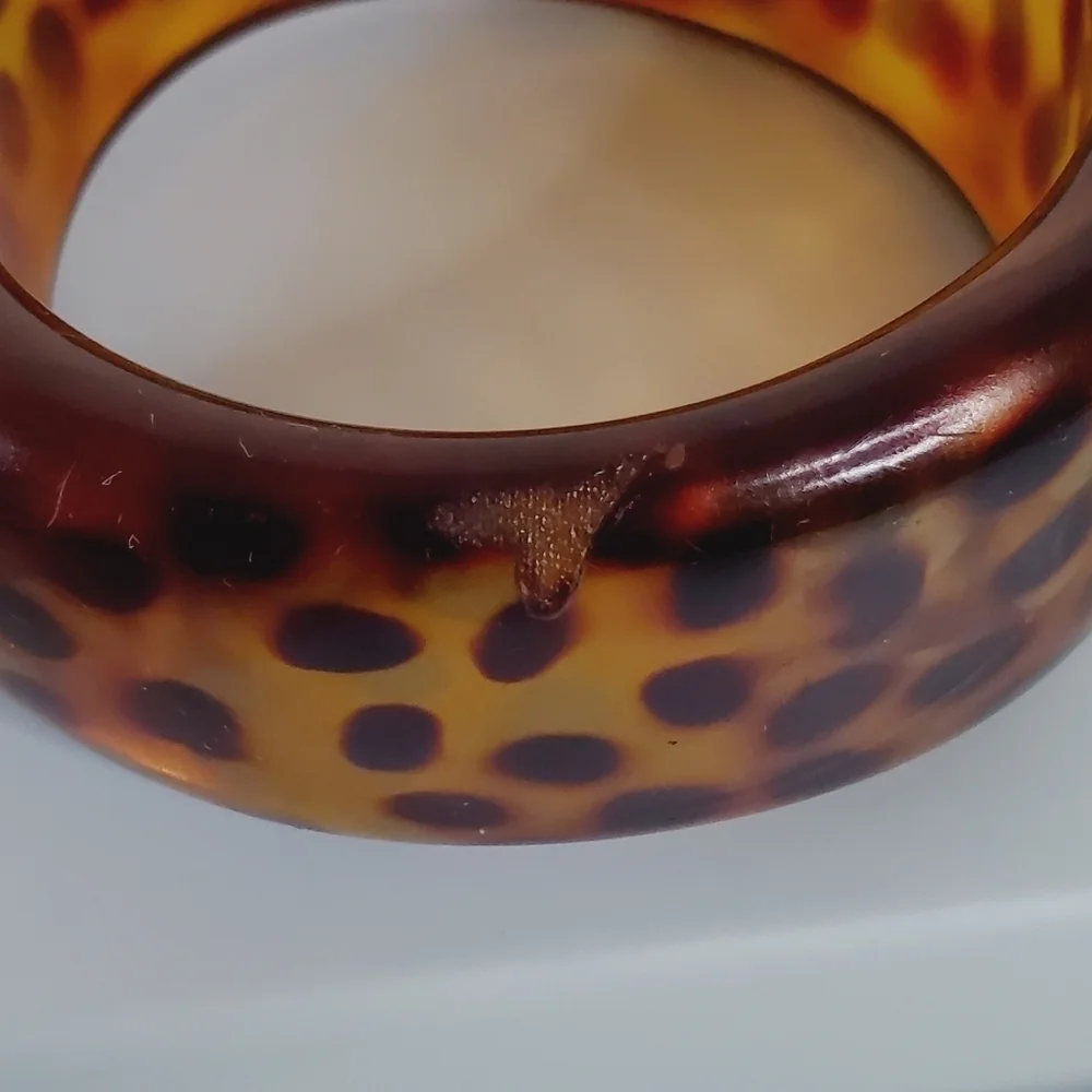 Wide Chunky Bangle Slip-on‎ Plastic Animal Print Design Bangle